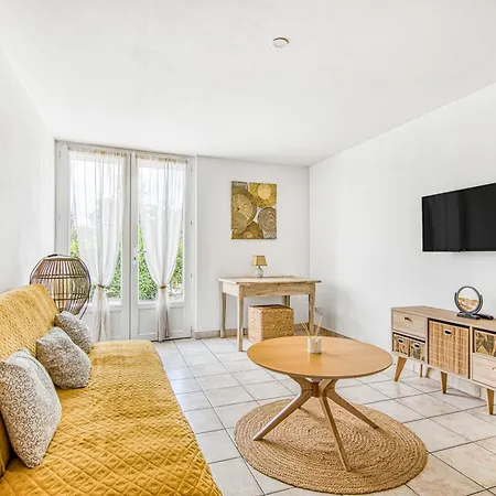 Barrail Du Moulin Holiday home Begadan